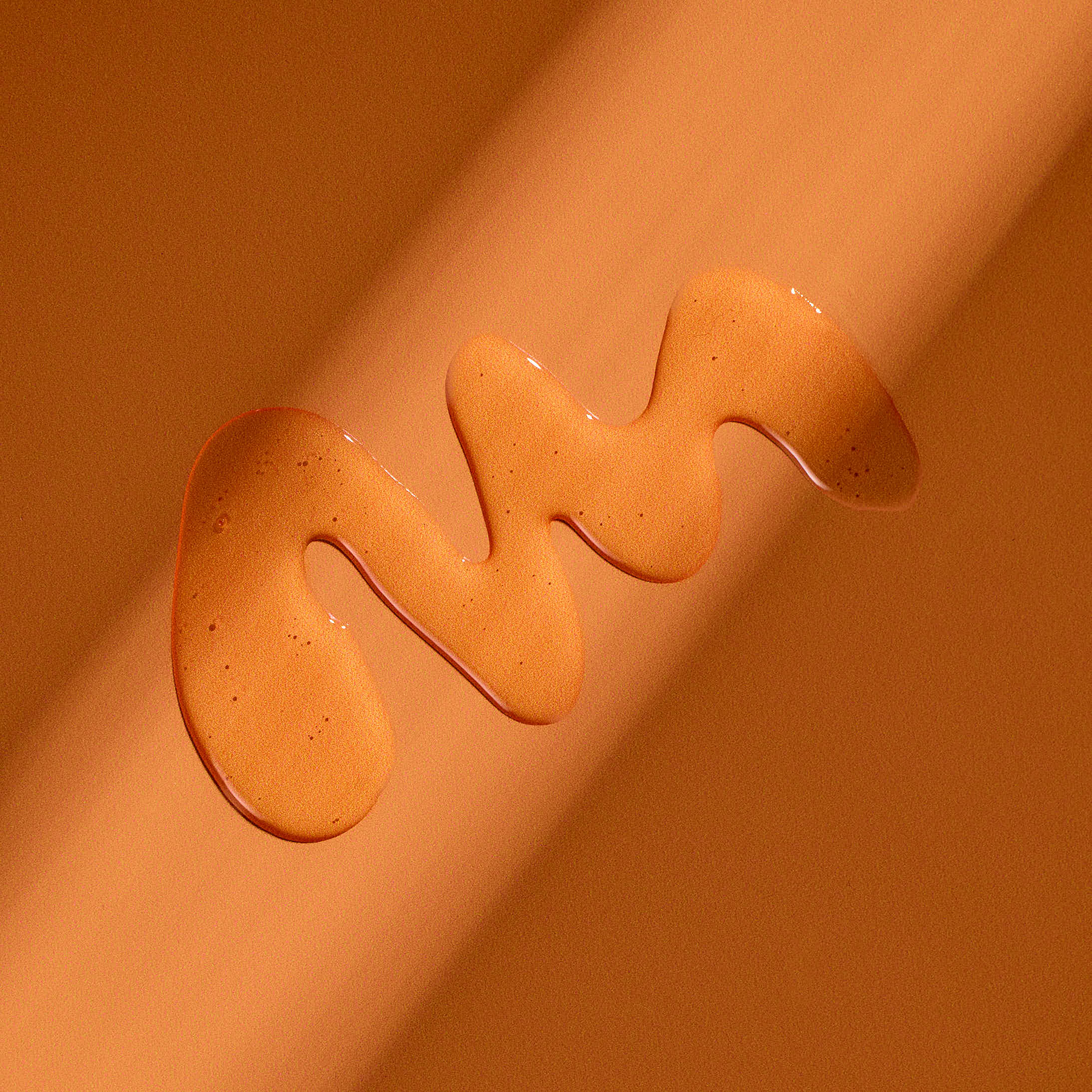 Santal Haze Moisturizing Shave Oil - Image 6